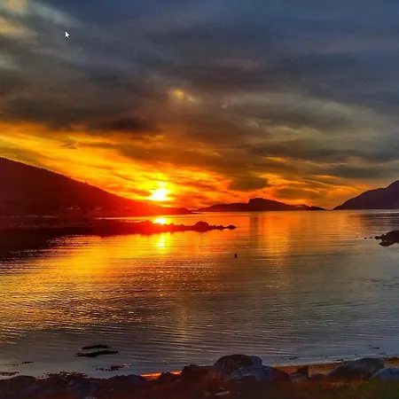 Northern Lights Retreat In Ersfjordbotn Apartman Tromsø